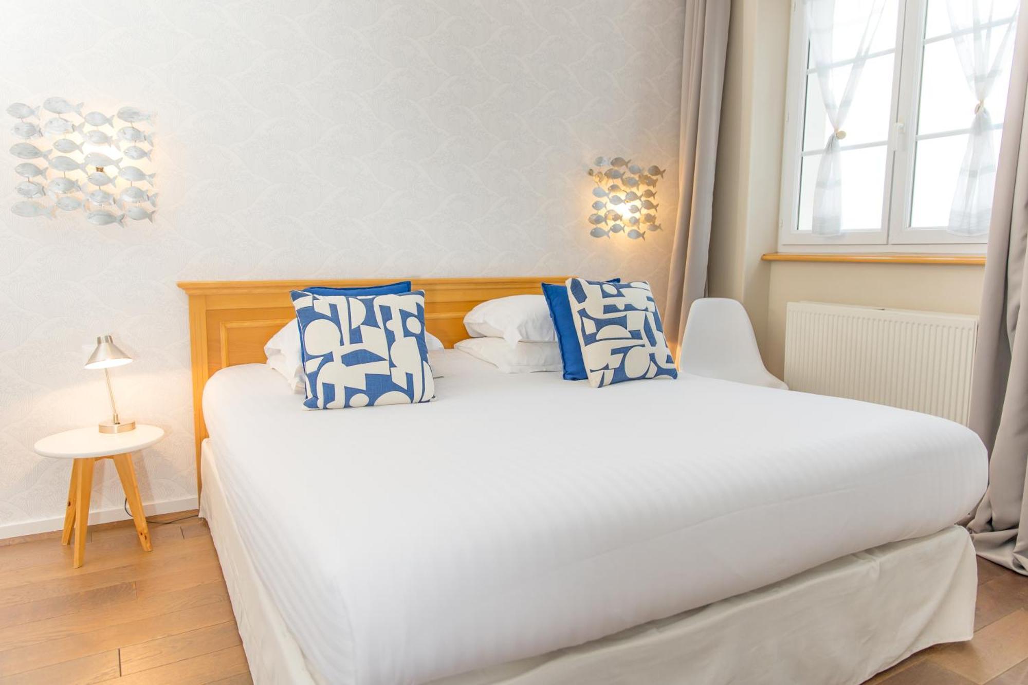 Hotel La Baie Des Anges Spa Marin Landeda Ngoại thất bức ảnh