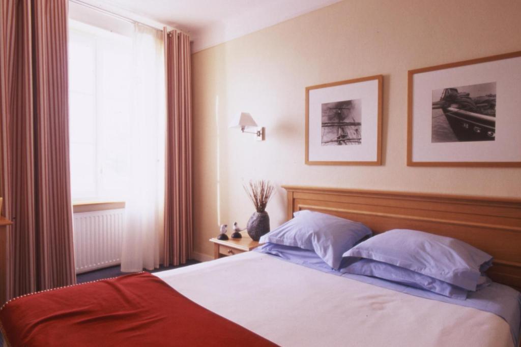Hotel La Baie Des Anges Spa Marin Landeda Phòng bức ảnh