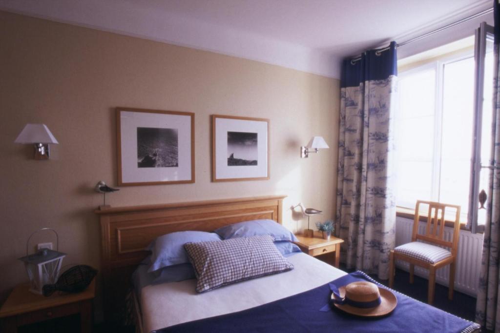 Hotel La Baie Des Anges Spa Marin Landeda Phòng bức ảnh